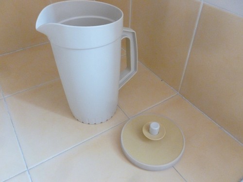Pichet verseur tupperware - pichet,