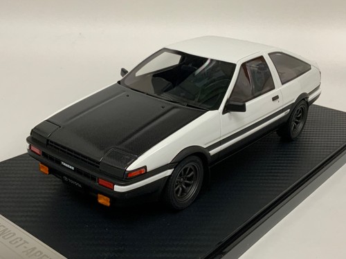 Ivy models toyota corolla - 1/18,