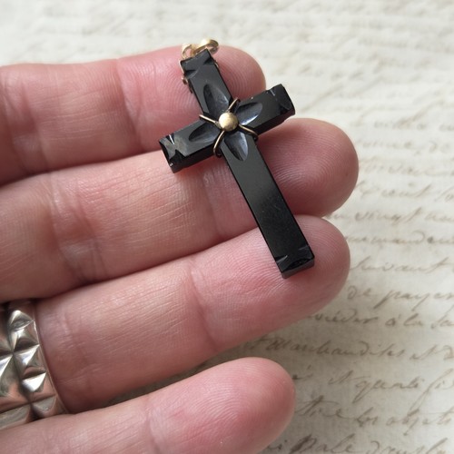 Pendentif croix et verre - or,