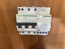 DISJONCTEUR DIFFERENTIEL TETRA. 32A 30mA, AC, SCHNEIDER ELECTRIC 32AMPERE 4POLES