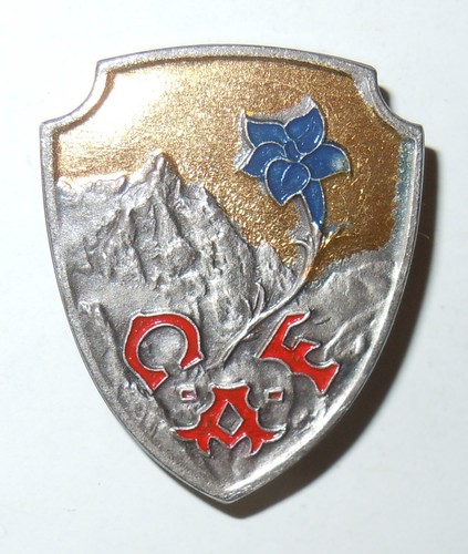 Ancien insigne club alpin - du,