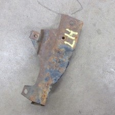 68 69 70 71 72 CHEVROLET NOVA ORIGINAL GM LEFT DRIVER SIDE GRILLE MOUNT BRACKET