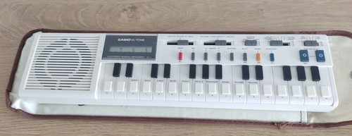 Synthétiseur casio tone - tone, /