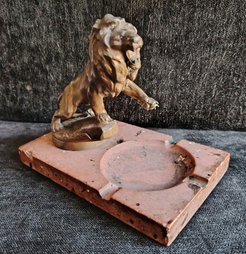 Joli lion peugeot - lion, régule
