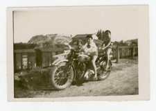 PHOTO SNAPSHOT amateur error ratée, moto ancienne old motorbike FLOU
