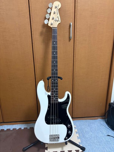 Fender precision bass made - fender,