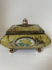 Ancienne boîte métallique