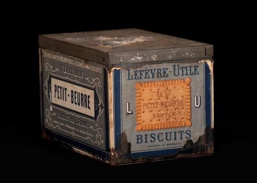 Ancienne boite tôle - boite,