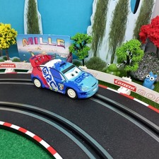 Voiture pour circuit Carrera