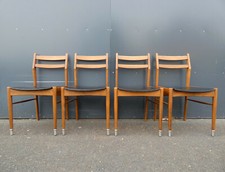 4 chaises scandinaves vintage