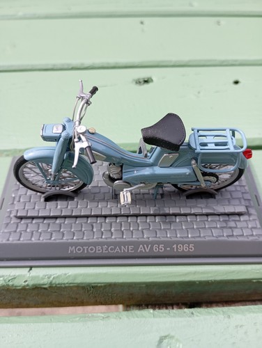 Miniature moto collection - moto,