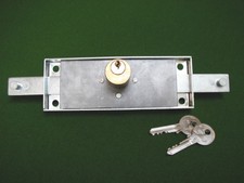 Serrure de meuble complète de