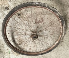- roue arriere 700  chapeau