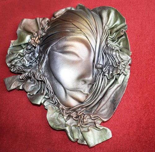 Masque mural cuir - masque, en