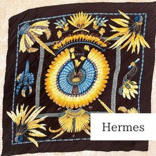 Prix d'occasion réduit ! Écharpe en soie plissée Hermes Carr90, Brésil
