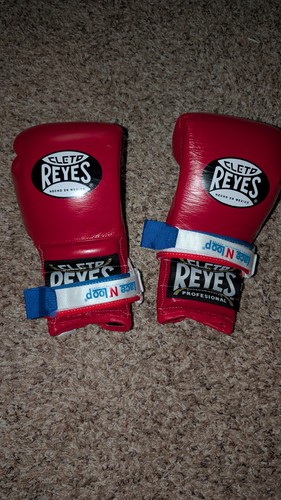 Cleto reyes professional - reyes, oz