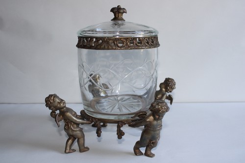 Ancien pot couvert - , ou