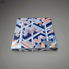 Boîte Hermès carré 90 –