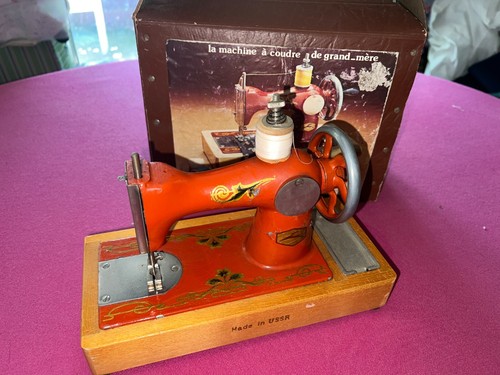 Ancienne machine coudre - ancienne,