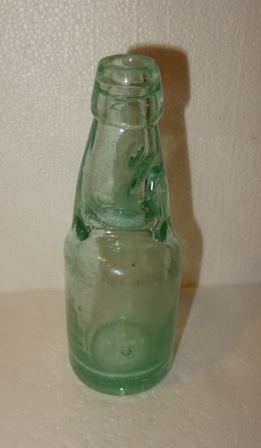 Ancienne bouteille canette - ,