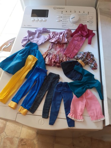 Barbie vetements lot - barbie,