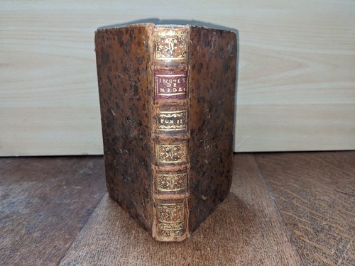 Livre ancien institutions - ancien-institutions, de