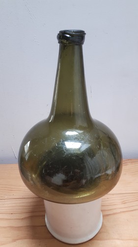 Bouteille oignon 18e - bouteille, siecle