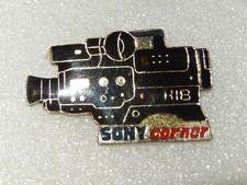 Pin’s   CAMERA HI8  SONY   CORNER