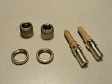 2 anciens écrou et embout de