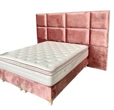 Grand Lit Double Capitonné