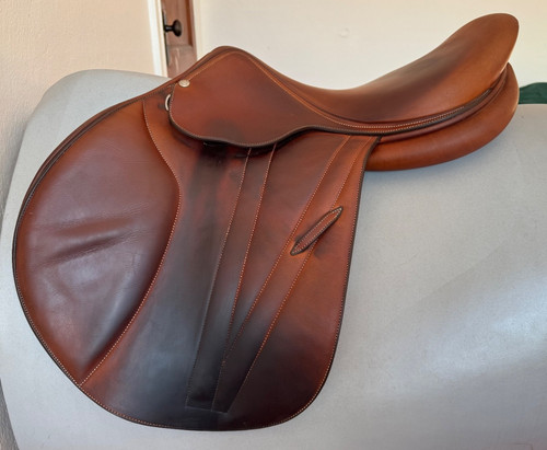 Butet premium saddle - 18",