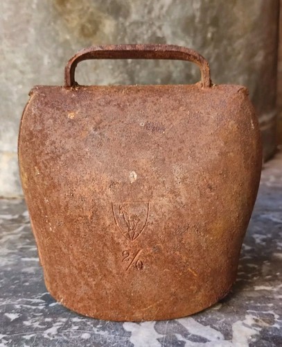 Ancienne cloche sonnaille - cloche,