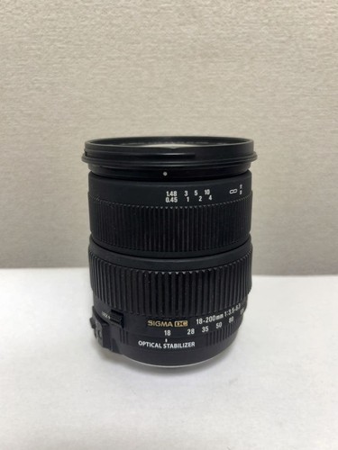 Objectif zoom sigma 200 mm - 18-200,