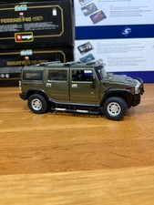 1/24 Hummer H2 vert mz