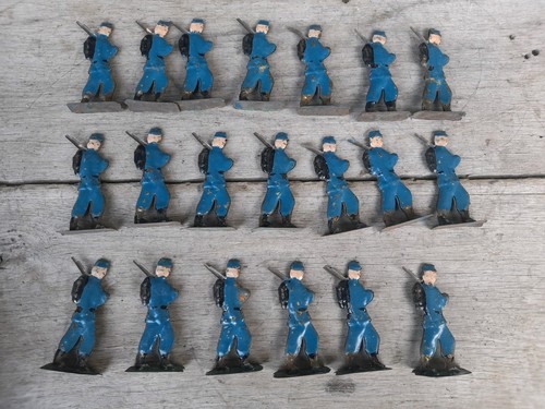 Lot petits soldats - soldats, métal
