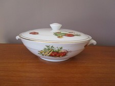 Grande Soupière en porcelaine