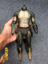 1/6 Hot Toys MMS137 Predators Falconer Predator Body  for Action Figure