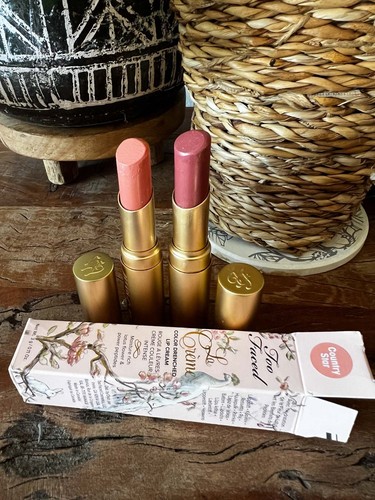 Makeup too faced rouge - too,
