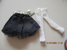 POUPEE BRATZ : TENUE ..... ( 33 )