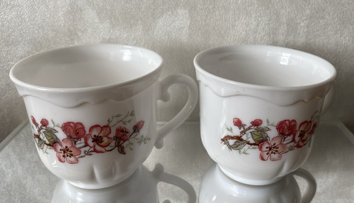 Jolies tasse arcopal - jolies,