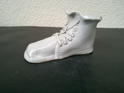 Chaussure basket pied - chaussure, droit