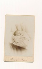 Large CDV Photography Arcquoise Baby Baby Post-mortem Deathbed Dead Medal
