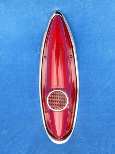 Superbe rare feu arriere - rare,