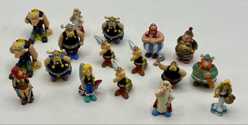 Lot figurines kinder - 12,