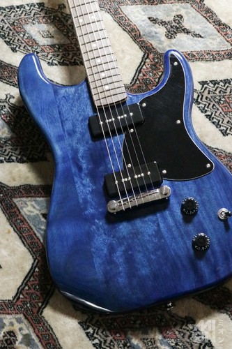 Squier fender limited - by,
