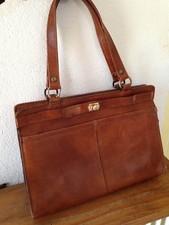 superbe sac a main besace CUIR