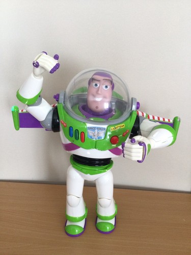 Grand personnage disney - grand, pixar