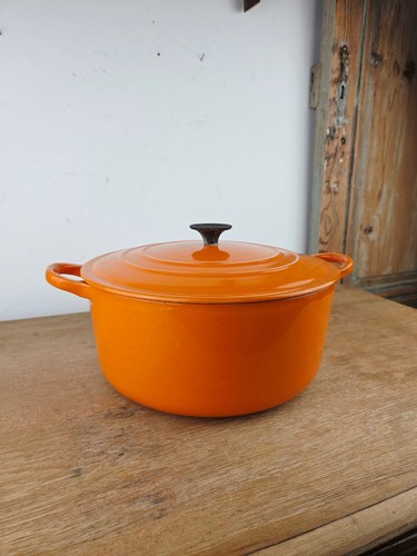 Cocotte fonte émaillée le - en,
