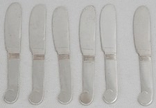 Christofle 6 couteaux à beurre, tartineurs, Luc Lanel, en métal argenté.