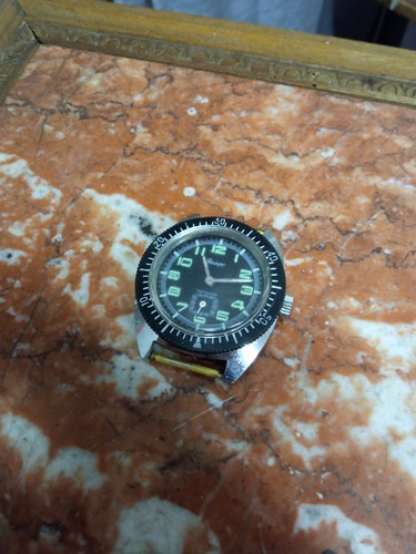 Montre mécanique plongée - de,